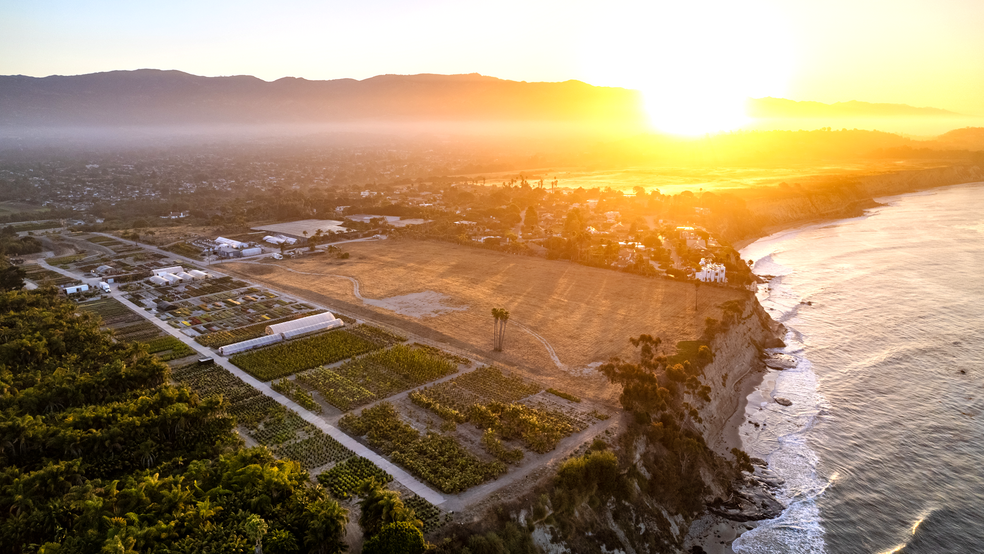 5295 Shoreline Dr, Santa Barbara, CA for sale - Building Photo - Image 1 of 1