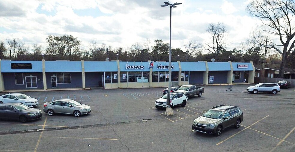 10786 N Harrells Ferry Rd, Baton Rouge, LA for lease - Building Photo - Image 1 of 4