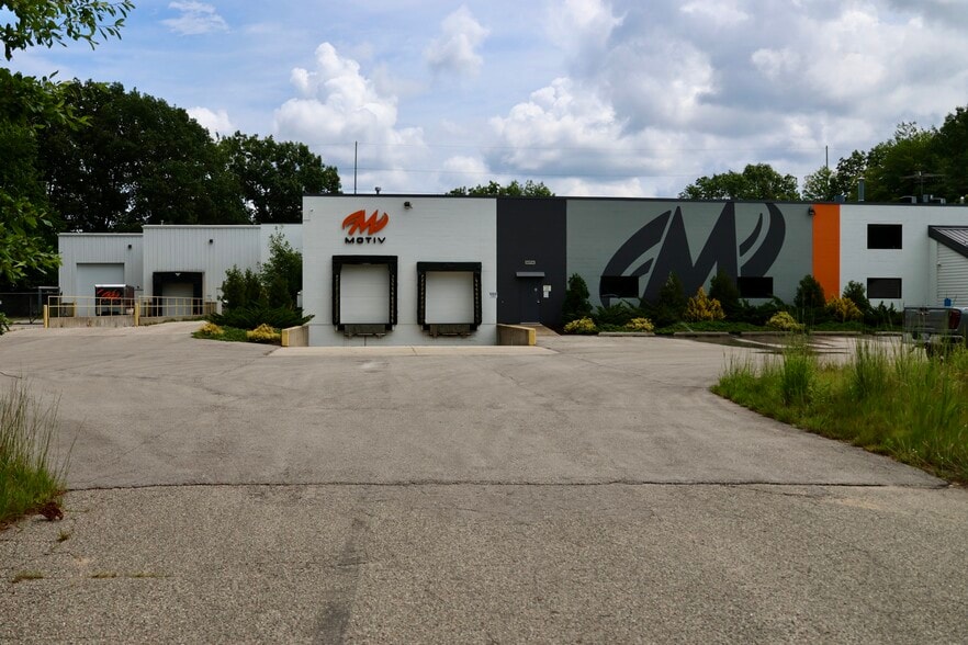 18570 Trimble Ct, Spring Lake, MI for sale - Building Photo - Image 3 of 3