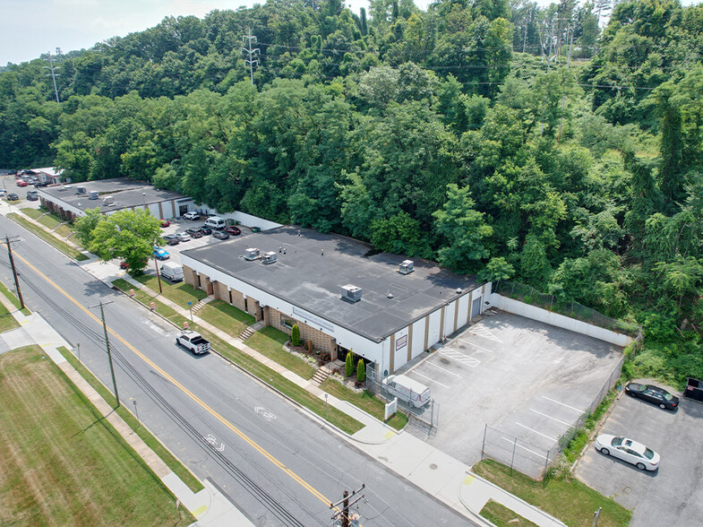 1031 Cromwell Bridge Rd, Towson, MD for lease - Building Photo - Image 1 of 4