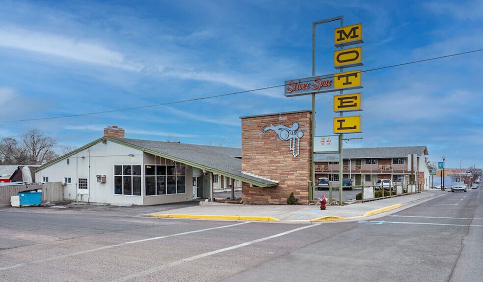 789 N Broadway Ave, Burns, OR for sale - Building Photo - Image 1 of 1