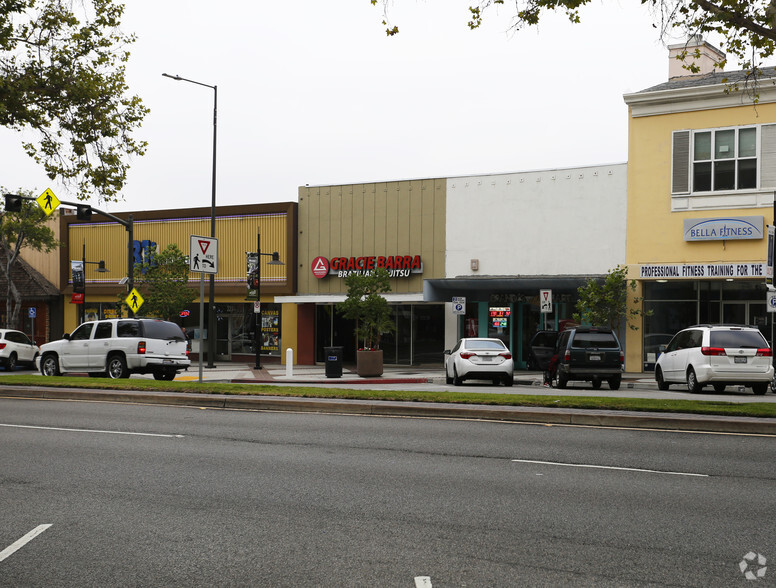 325-327 N Brand Blvd, Glendale, CA for sale - Primary Photo - Image 1 of 1