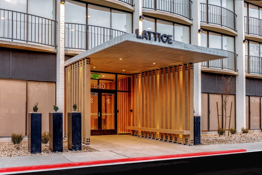 Lattice Apartments & North Tower portfolio of 2 properties for sale on LoopNet.com - Building Photo - Image 3 of 11