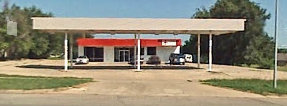 1224 S Kansas Ave, Topeka, KS for lease Building Photo- Image 1 of 2