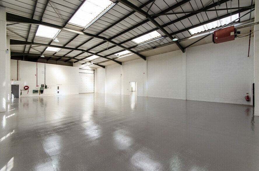 Tudor Rd, Harrow for lease - Building Photo - Image 2 of 5