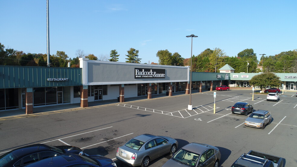 3800 Reynolda Rd, Winston-Salem, NC for lease - Building Photo - Image 2 of 5