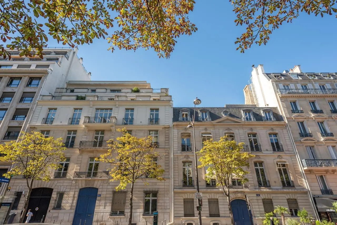 18-20 Avenue Hoche, Paris for sale Building Photo- Image 1 of 1