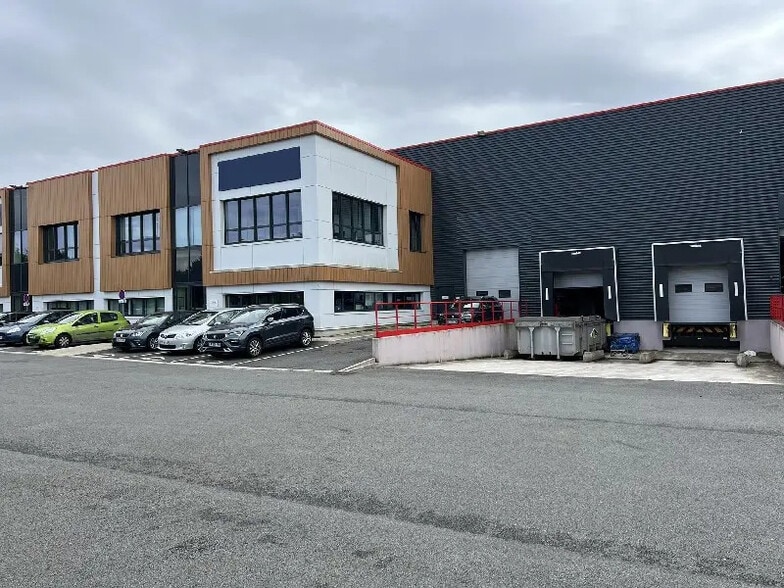 Flex in Roissy-en-France for lease - Building Photo - Image 3 of 20