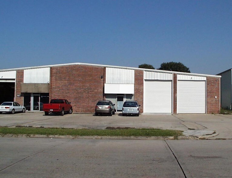 801 Distributors Row, New Orleans, LA 70123