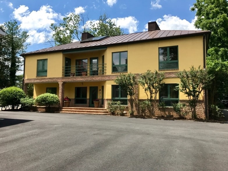 5 N Hamilton St, Middleburg, VA for sale - Building Photo - Image 3 of 10