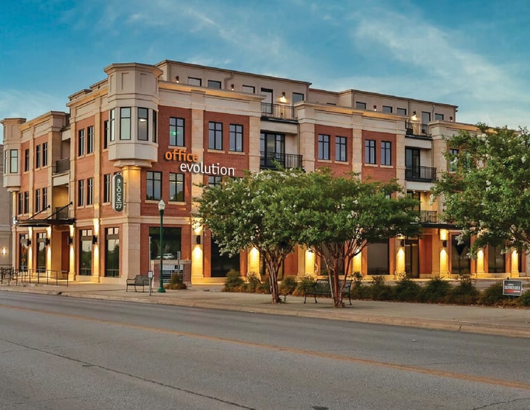 501 S Austin Ave, Georgetown, TX for lease - Building Photo - Image 2 of 25