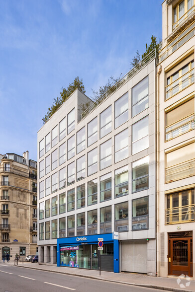 10 Rue Desaix, Paris for lease - Building Photo - Image 3 of 3
