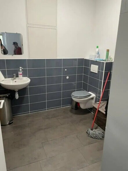 Retail in Brest for sale - Interior Photo - Image 3 of 4