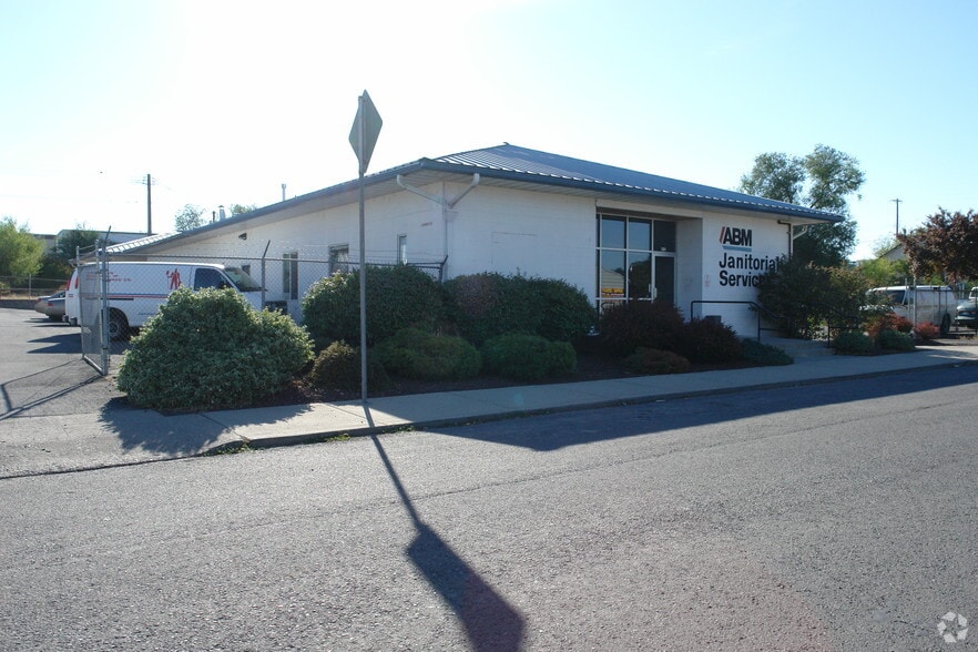 112 N Altamont St, Spokane, WA for lease - Building Photo - Image 2 of 9