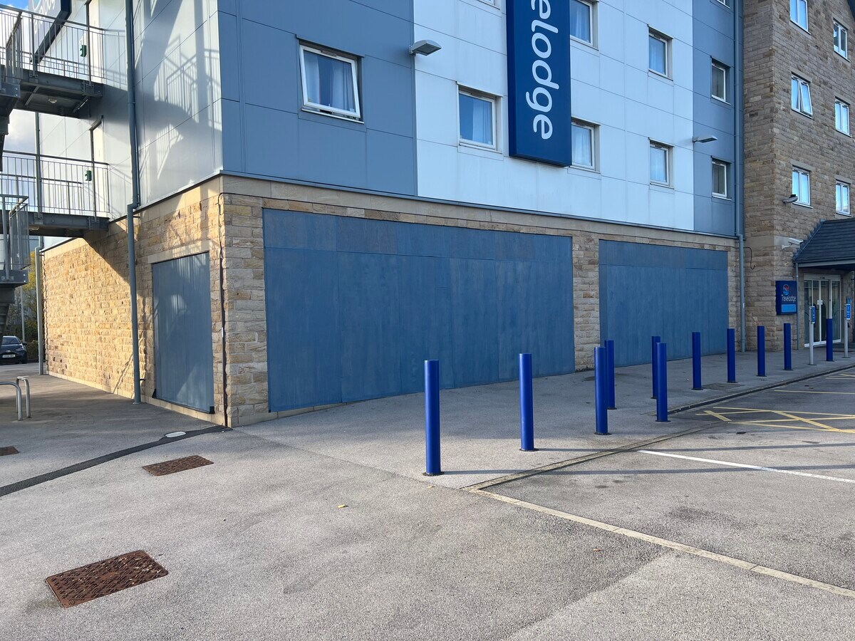 Leeds Rd, Huddersfield, HD1 6NW Retail for Lease