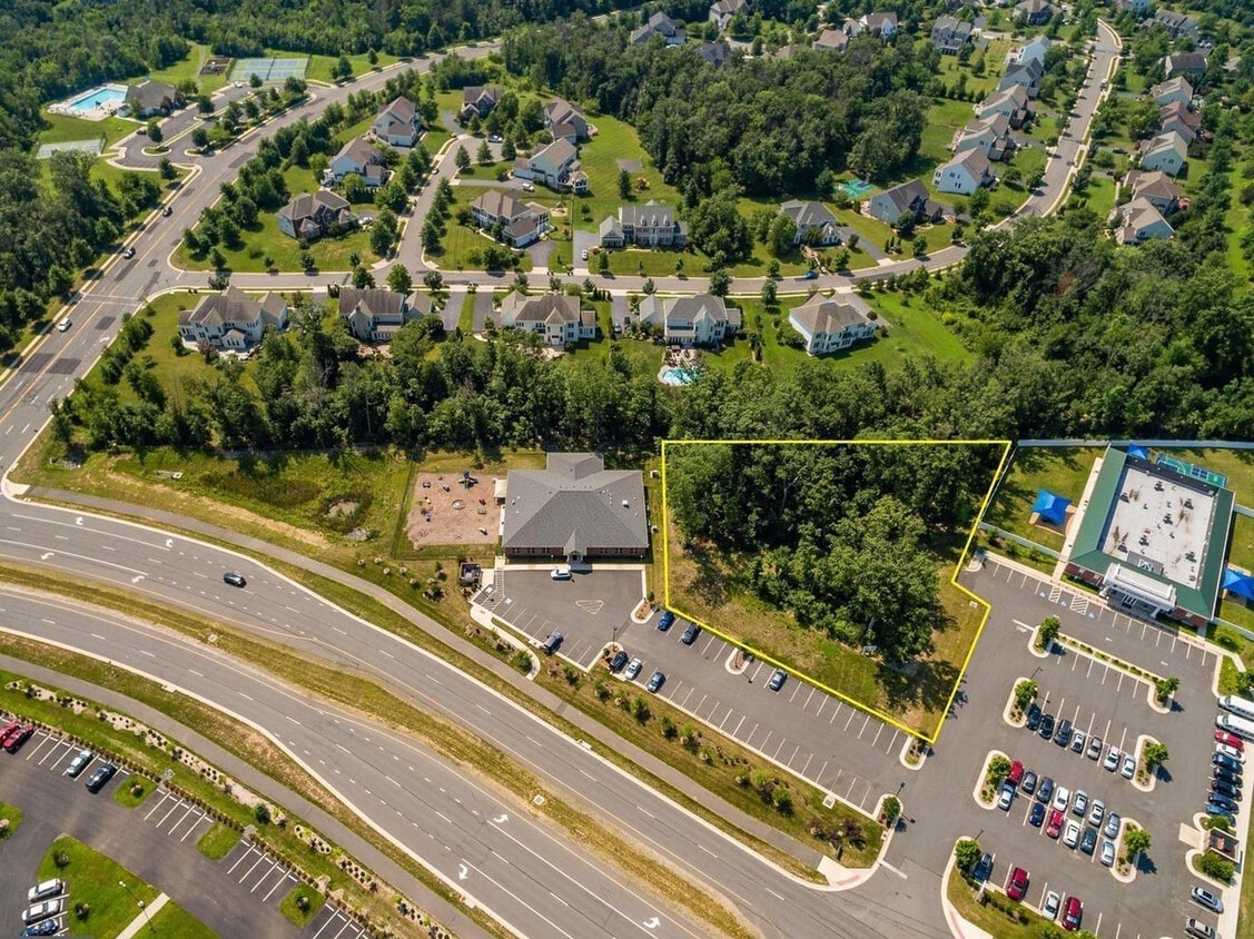 43655 Tall Cedars Pky, Chantilly, VA 20152 Day Care For Sale