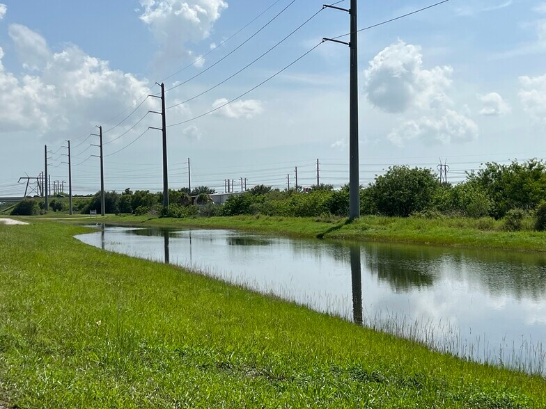 8900 Glades Cut Off Rd, Port Saint Lucie, FL for sale - Other - Image 2 of 8