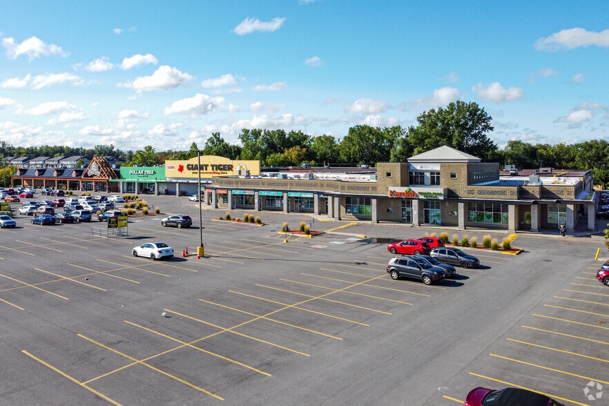 2950 Bank St, Ottawa, ON for lease - Primary Photo - Image 1 of 3