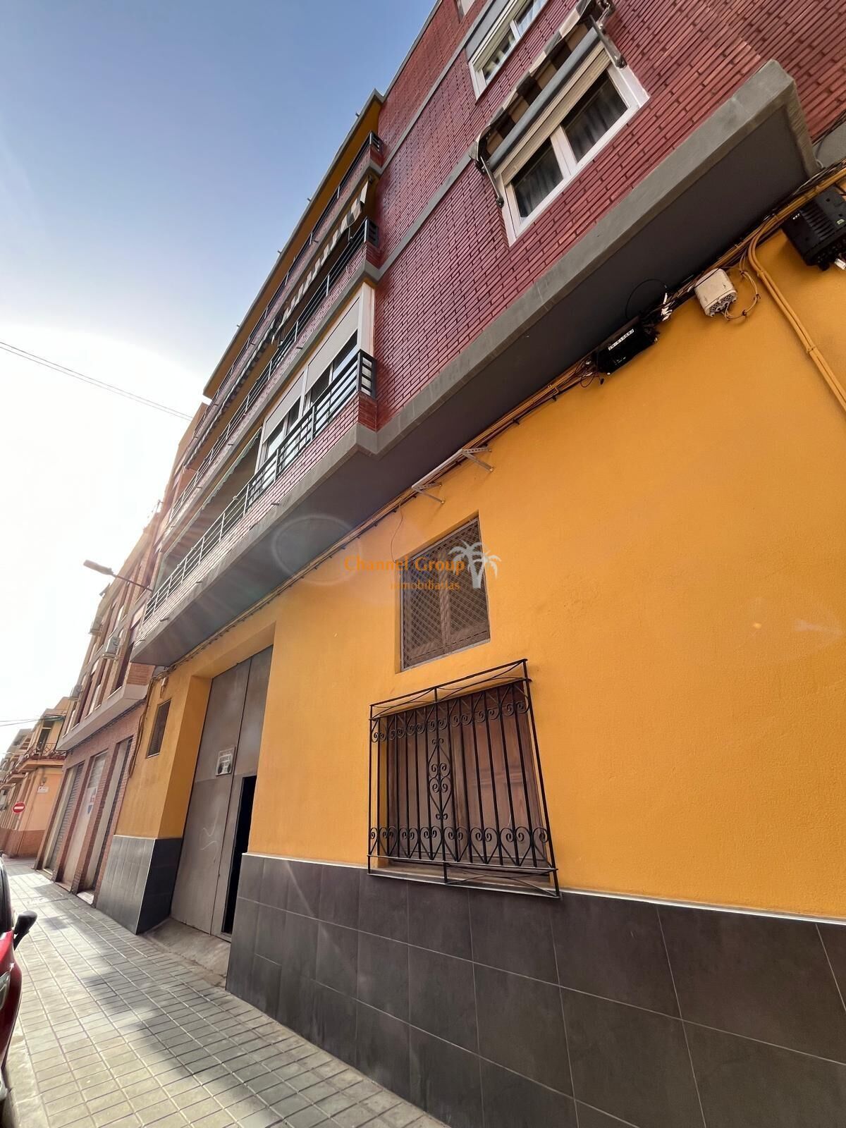 Retail in Alicante for sale Building Photo- Image 1 of 5