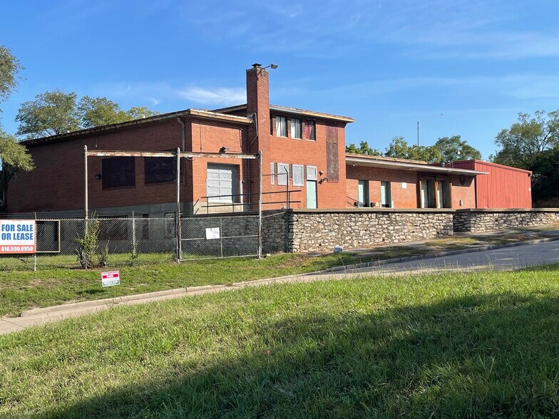 1400 E 2nd St, Kansas City, MO for sale - Building Photo - Image 1 of 5