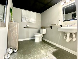 More details for 777 S Palm Ave, Sarasota, FL - Coworking for Lease