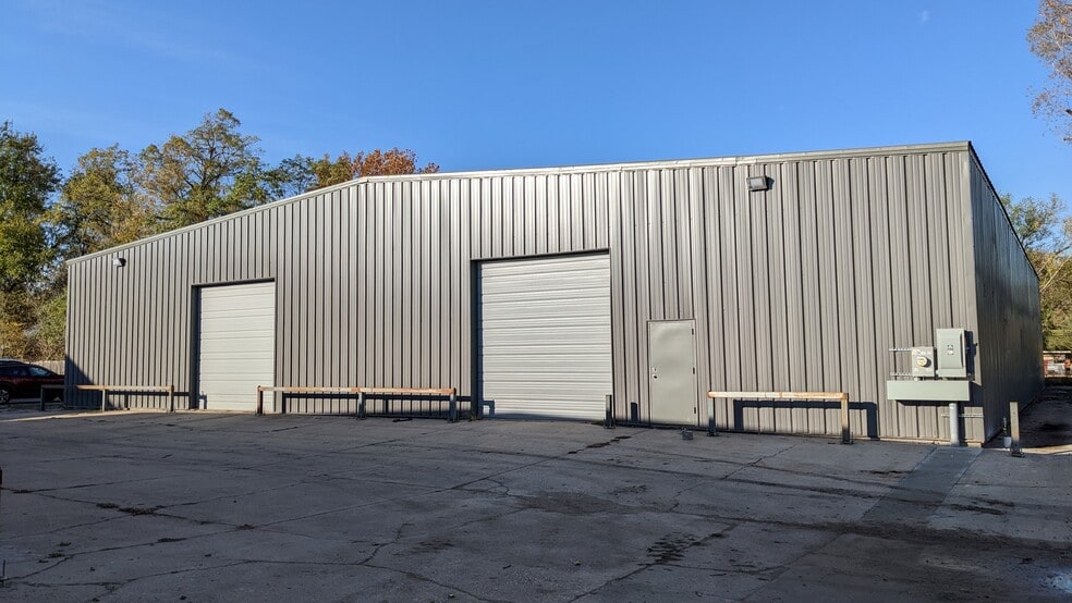 339 N West St, Wichita, KS for lease - Building Photo - Image 1 of 5