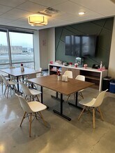 210 W Pennsylvania Ave, Towson, MD for lease Interior Photo- Image 2 of 7