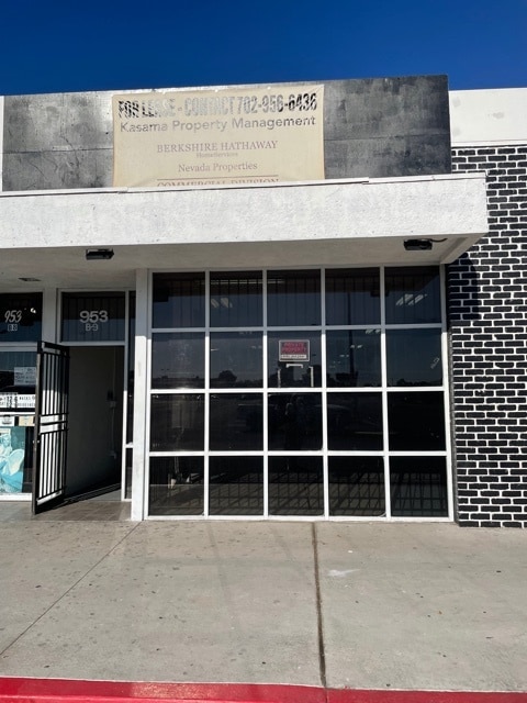 953 E Sahara Ave, Las Vegas, NV for lease Building Photo- Image 1 of 16