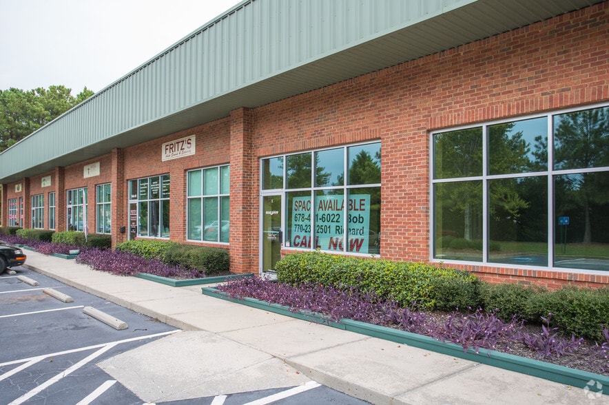 401 Kelly Dr, Peachtree City, GA for lease - Building Photo - Image 3 of 5