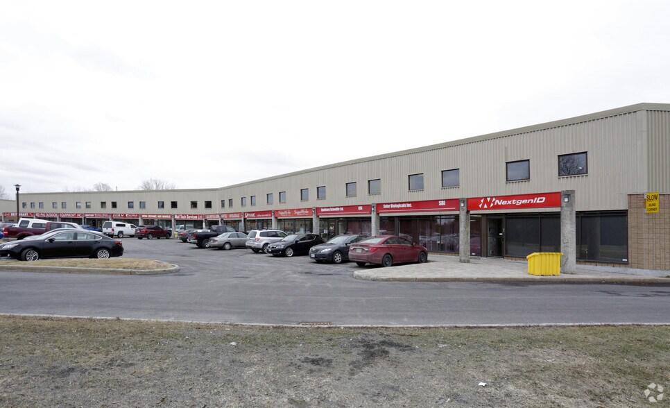 15 Capella Ct, Ottawa, ON for sale - Building Photo - Image 3 of 19