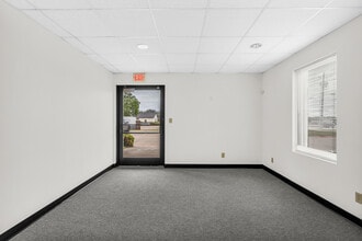 1801 Precinct Line Rd, Hurst, TX for lease Interior Photo- Image 2 of 26