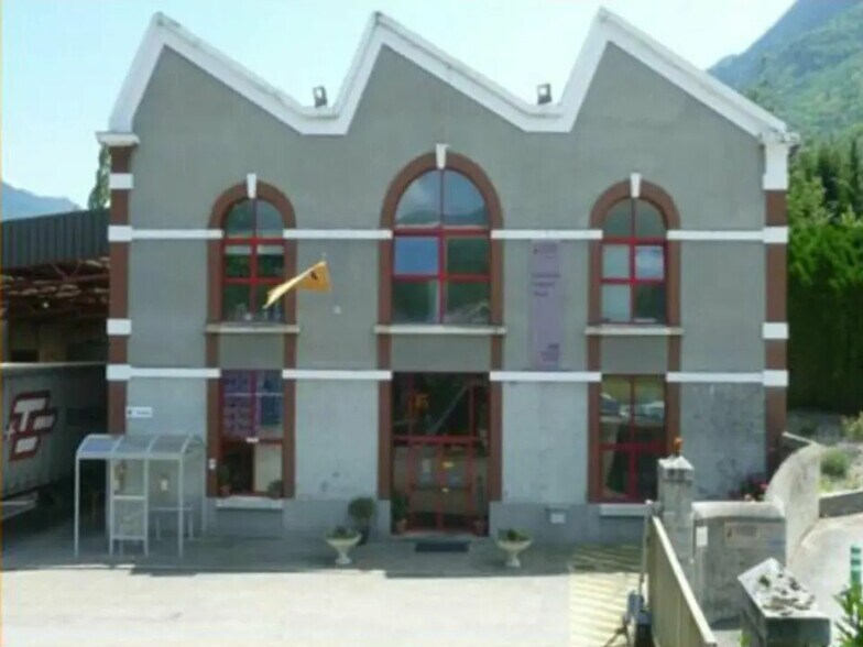 Industrial in LA CHAPELLE for sale - Building Photo - Image 2 of 4