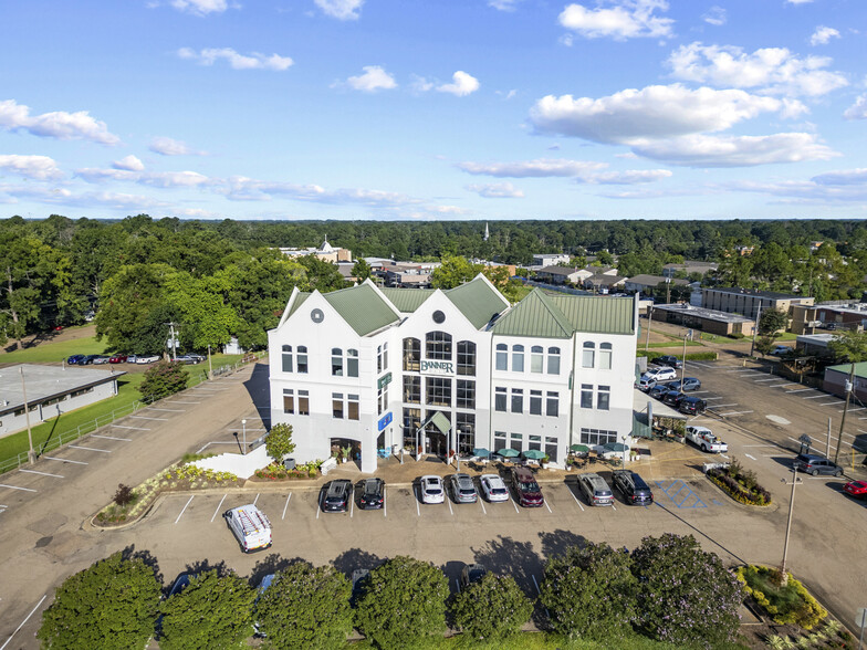 4465 Interstate 55 N, Jackson, MS for lease - Building Photo - Image 1 of 11