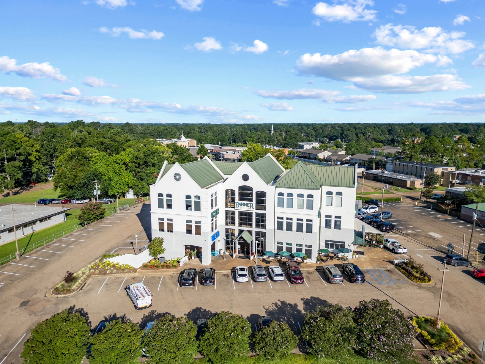 4465 Interstate 55 N, Jackson, MS for lease Building Photo- Image 1 of 12