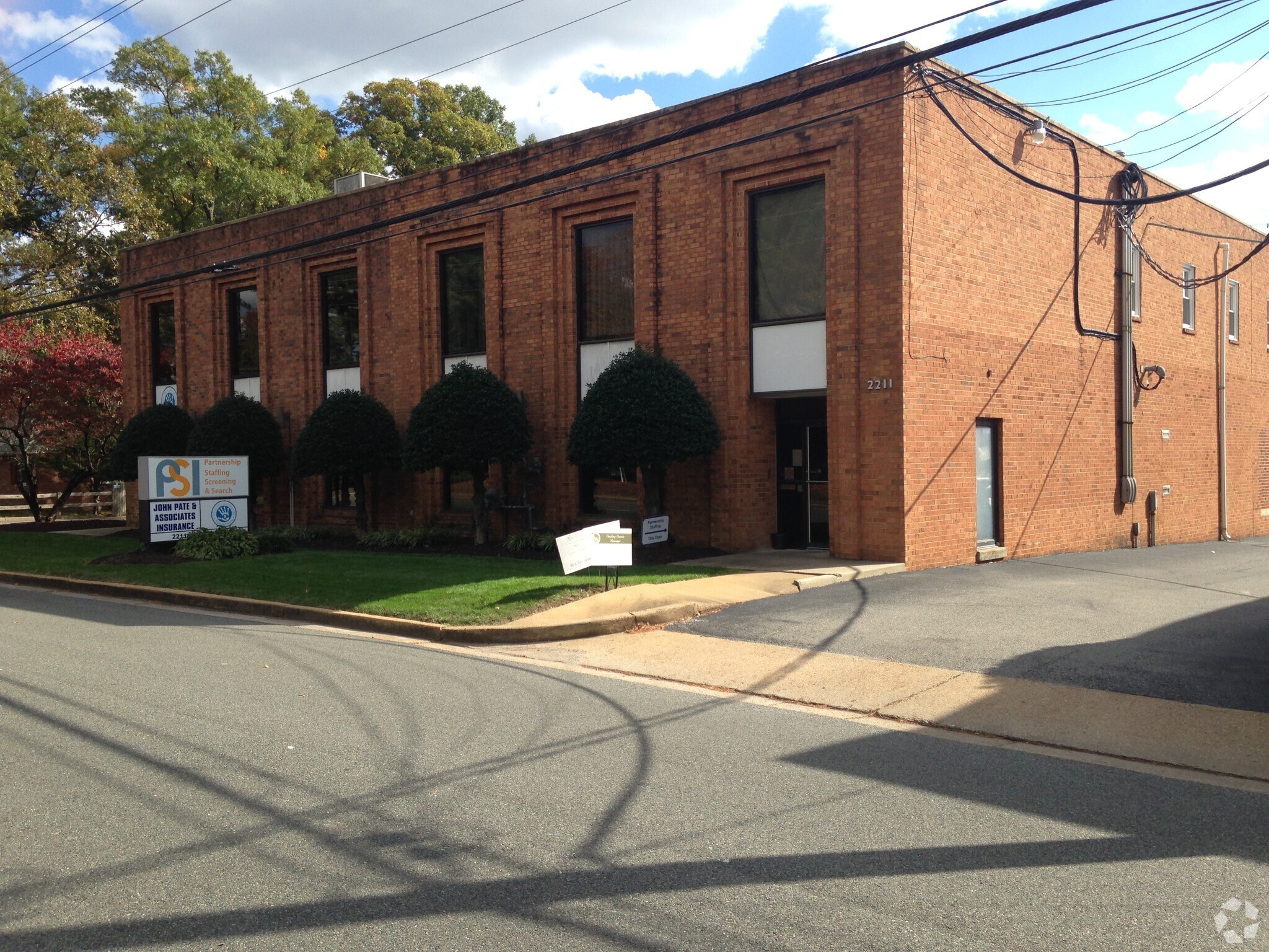 2211 Dickens Rd, Richmond, VA 23230 Office for Lease