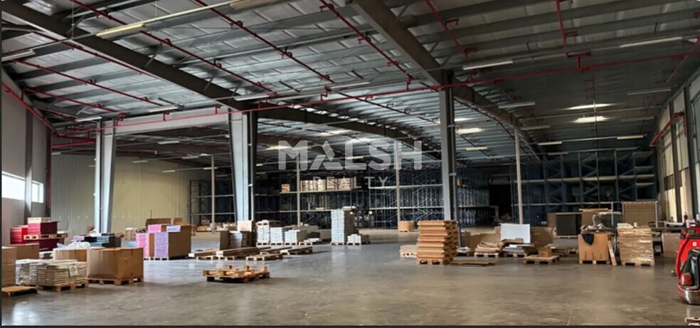 Flex in Four for sale - Interior Photo - Image 3 of 6