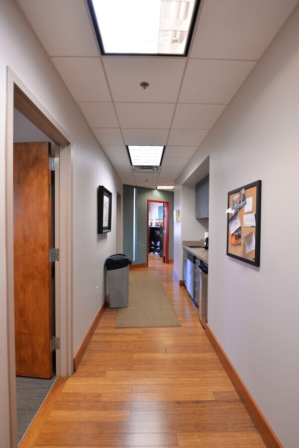 1300 Broad St, Chattanooga, TN 37402