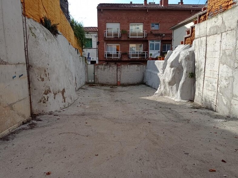 Carrer Santa Eulàlia, 34, Rubí, Barcelona for sale - Building Photo - Image 2 of 6