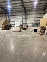 1160 NW Noble Dr, Estacada, OR for lease Interior Photo- Image 2 of 4