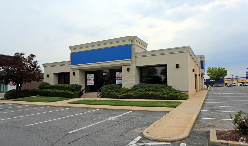 Vitamin Shoppe Rockville Pike Rockville Md 1590 Rockville Pike, Rockville, MD 20852 | LoopNet