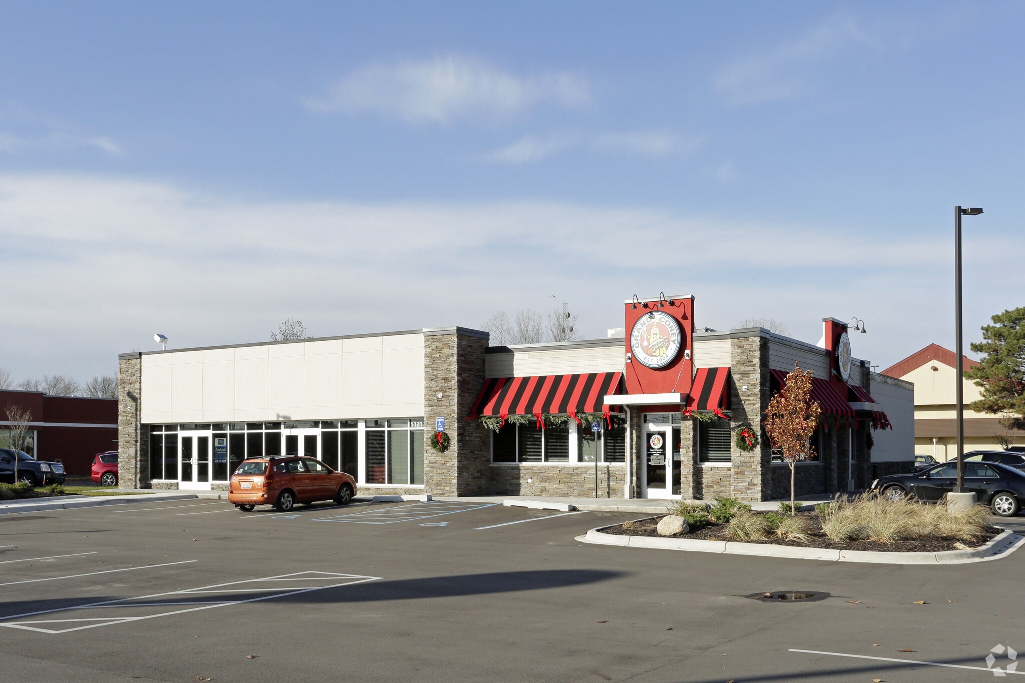 5121 28th St SE, Grand Rapids, MI for sale Primary Photo- Image 1 of 1