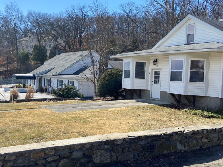 422 Route 6, Mahopac, NY for sale - Building Photo - Image 1 of 1