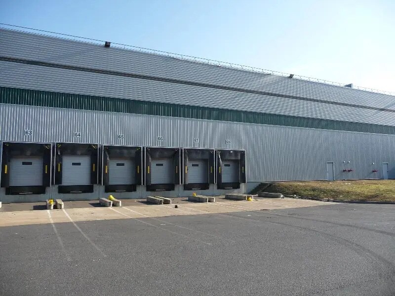 Industrial in Le Plessis-Pâté for lease Building Photo- Image 1 of 7