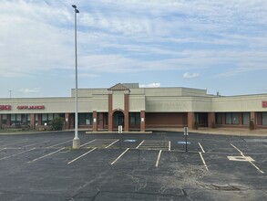 19031 Old Lagrange Rd, Mokena, IL for lease Building Photo- Image 1 of 2