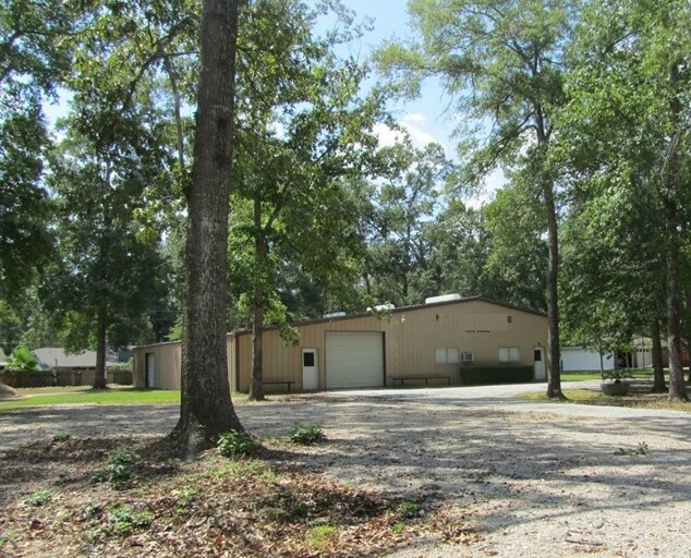 25470 Hill and Dale Ave, Splendora, TX for sale - Primary Photo - Image 1 of 1
