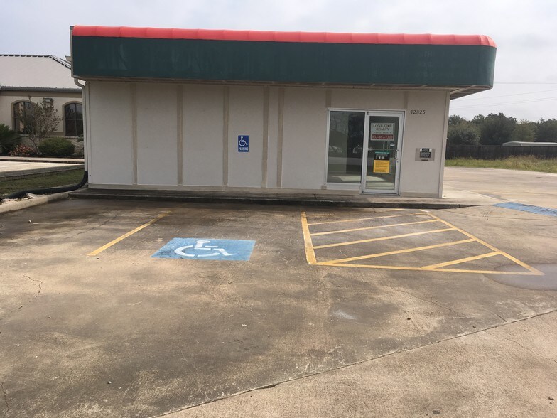 12825 Highway 36, Needville, TX for sale - Building Photo - Image 1 of 1