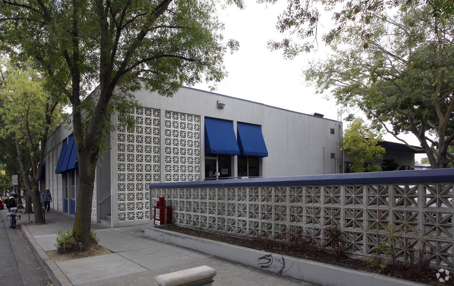 315 G St, Davis, CA for lease - Primary Photo - Image 1 of 12
