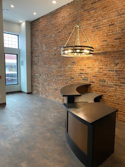 818 Grand Ave, Glenwood Springs, CO for lease - Lobby - Image 3 of 11