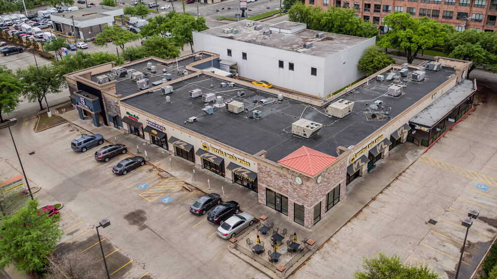 510 Gray St, Houston, TX for lease - Building Photo - Image 2 of 8