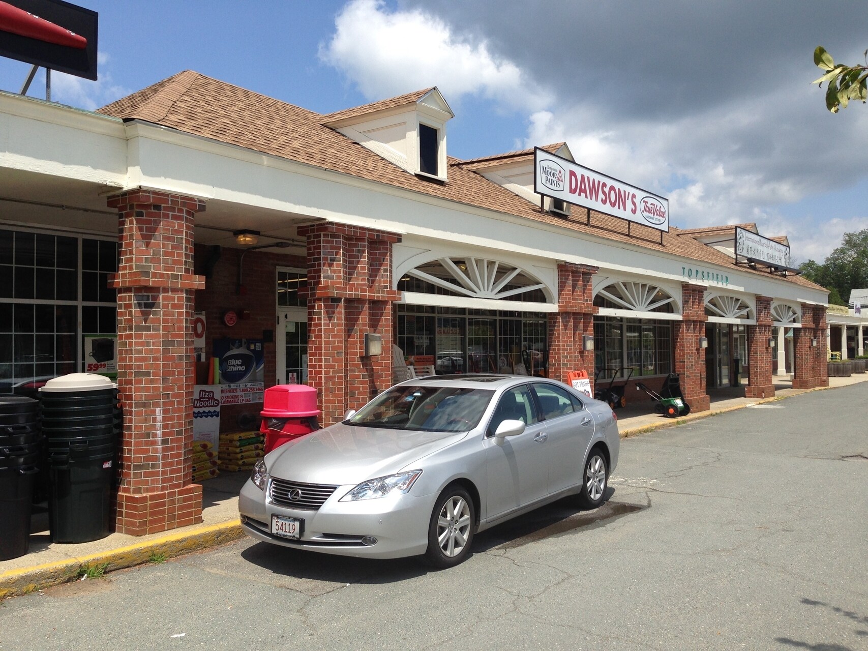 30 Main St, Topsfield, MA 01983 Topsfield Village Shopping Centre
